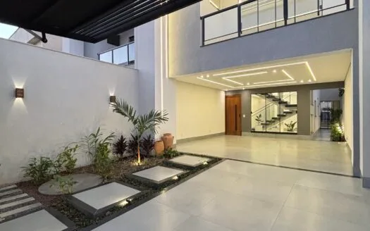 JARDIM CRISTALINO